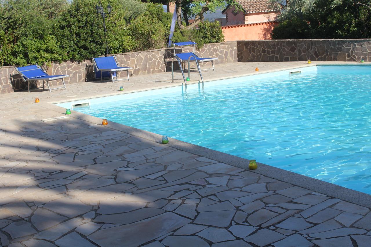 Le Tre Rose Hotel Bono  Exterior photo